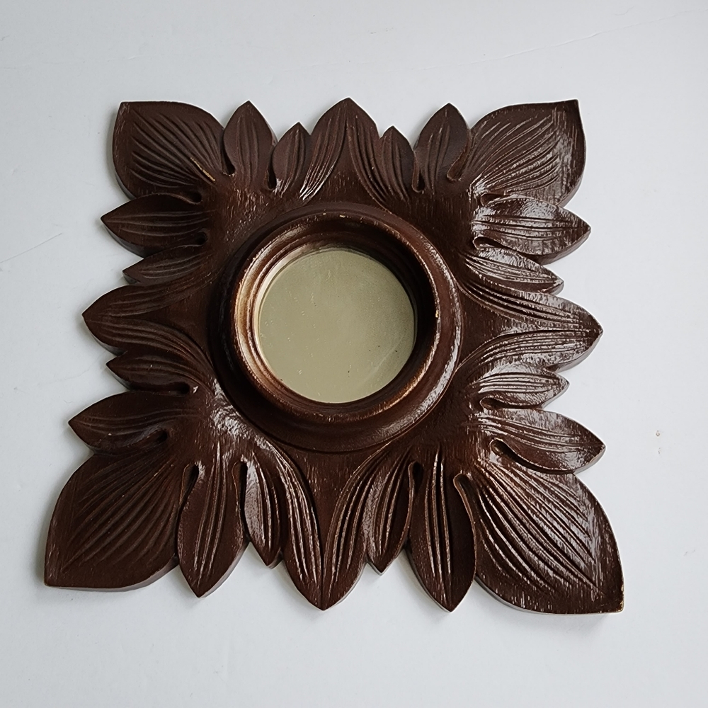 Vintage decrotive wall mirror
